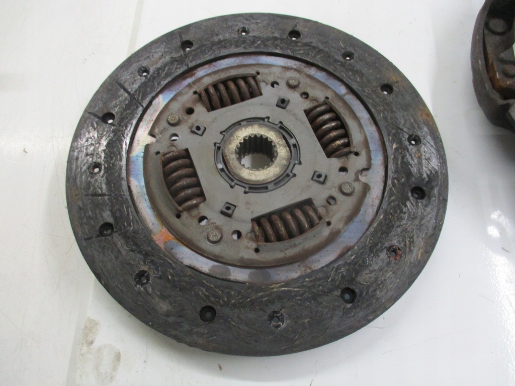 Alfa 147 156 GT 1.6 1.8 16v presiune disc ambreiaj Product image